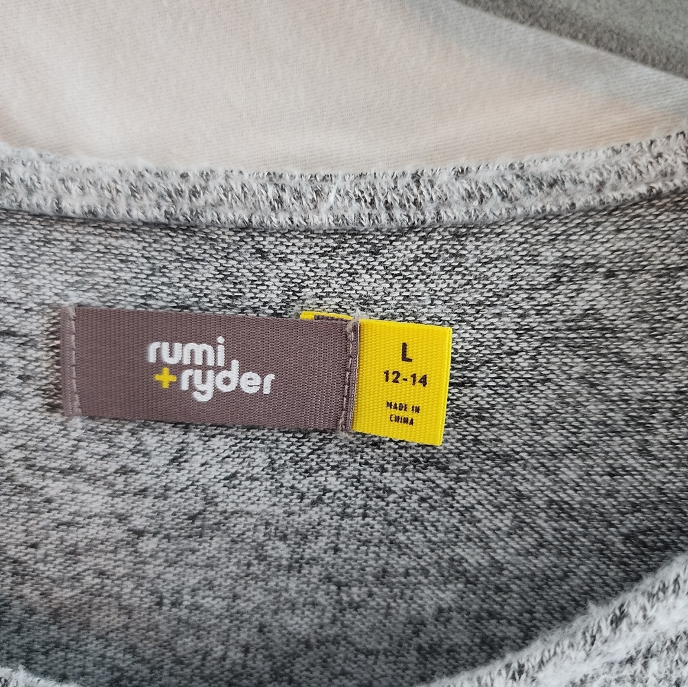 Girls rumi+Ryder sweater with pockets size Large (12/14) - Picture 2 of 2